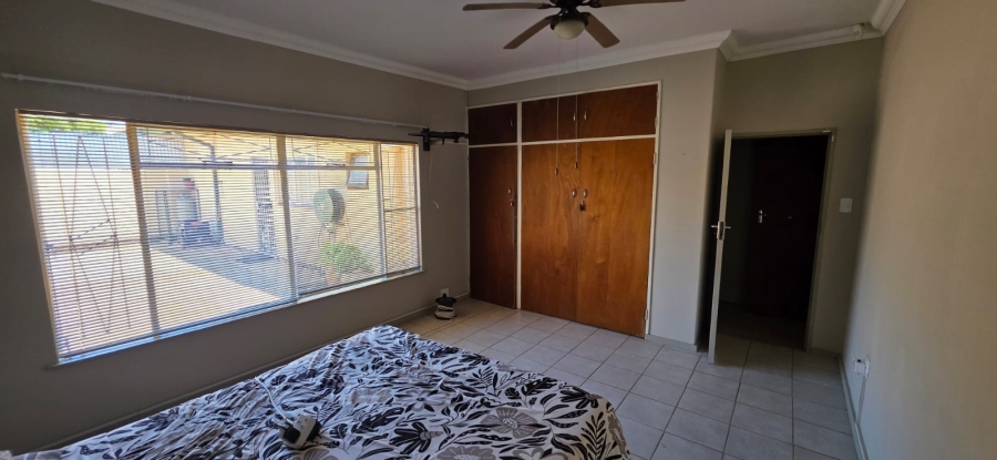 8 Bedroom Property for Sale in Meiringspark North West